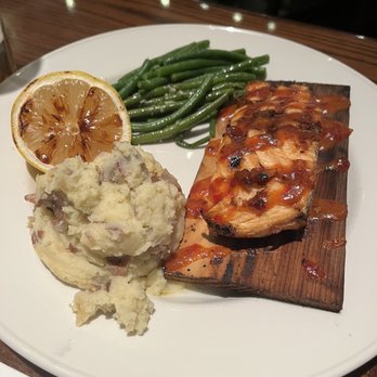 Hard Rock Cafe - American Near Me - Glasgow, GLG