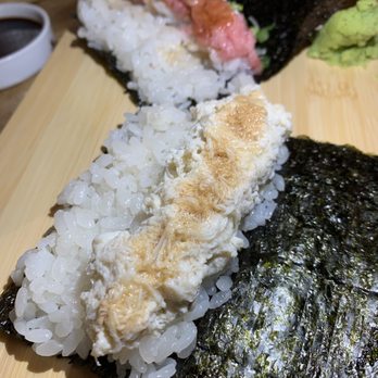 Temakase Hand Roll Bar - 2nd Ave - Truffle Blue Crab Roll - Sushi Bars Near Me - New York, New York Temakase Hand Roll Bar - 2nd Ave - Truffle Blue Crab Roll - Sushi Bars Near Me - New York, New York