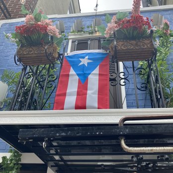 Kiosko 787 - Adorable - Puerto Rican Near Me - Brooklyn, New York