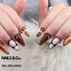 Nails & Co.