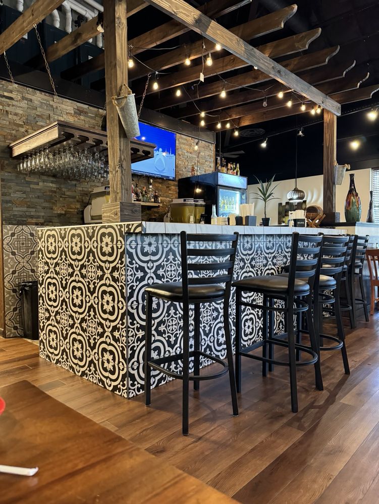 Patron Mexican Grill - Photo 2