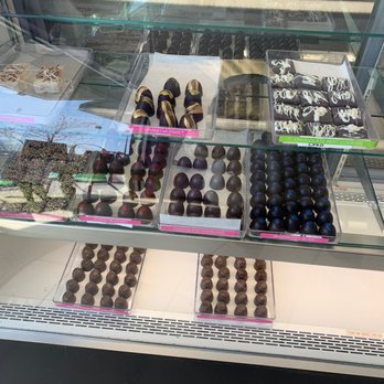 Mad Hatters Gourmet Popcorn & Candy - Gourmet chocolates - Popcorn Shops Near Me - McDonough, Georgia Mad Hatters Gourmet Popcorn & Candy - Gourmet chocolates - Popcorn Shops Near Me - McDonough, Georgia