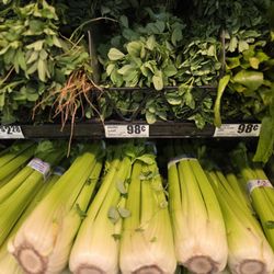 H-E-B - Spotted methi and watercress