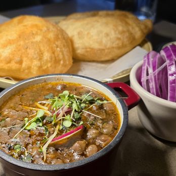 Dilli 6 - Bhogal Ke Choley Bhaturey, $22 menu vs $22.88 receipt - 2 Stars - Indian Near Me - Kirkland, Washington Dilli 6 - Bhogal Ke Choley Bhaturey, $22 menu vs $22.88 receipt - 2 Stars - Indian Near Me - Kirkland, Washington