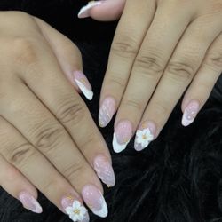 Sunny Nails & Spa