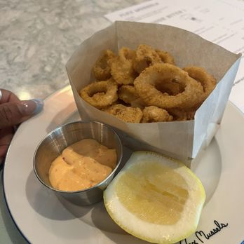 Flex Mussels - Fried Calamari - Seafood Near Me - New York, New York