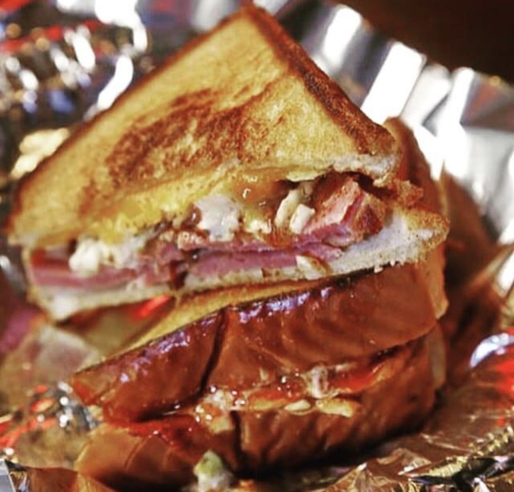 Bucks BBQ and Bar Logo