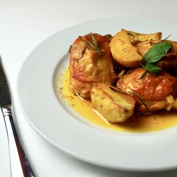 Sabor Unido - Roasted Chicken with Golden Yukon Potato - Portuguese Near Me - Newark, New Jersey Sabor Unido - Roasted Chicken with Golden Yukon Potato - Portuguese Near Me - Newark, New Jersey