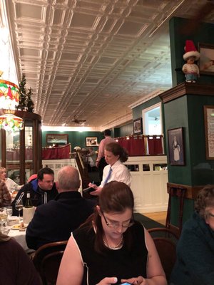 The New York Restaurant by null