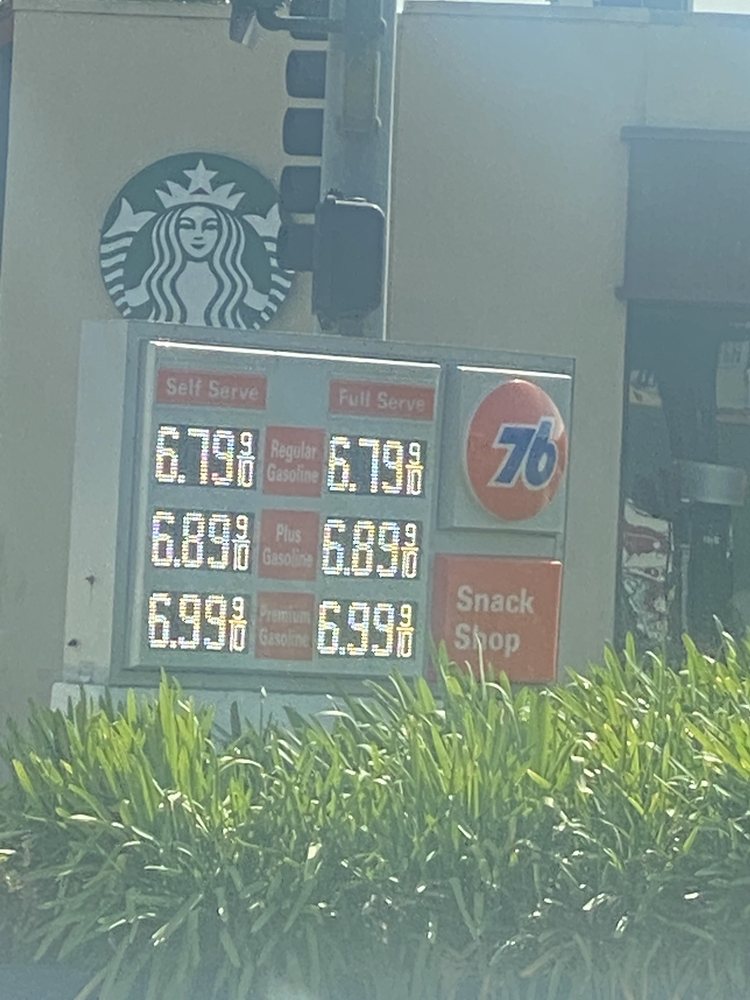 WILSHIRE UNION 76 Updated October 2024 12 Photos & 39 Reviews 2601 Wilshire Blvd, Santa