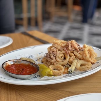 GATSBY - Crispy Calamari - Cocktail Bars Near Me - Washington, DC, District of Columbia