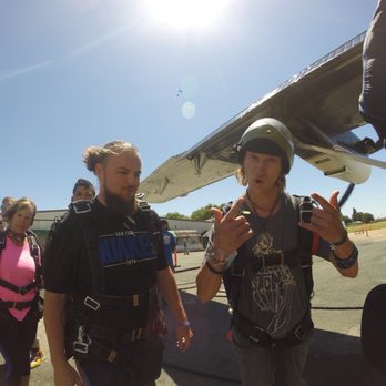 Skydive Lodi Parachute Center - Let's go! - Skydiving Near Me - Acampo, California Skydive Lodi Parachute Center - Let's go! - Skydiving Near Me - Acampo, California