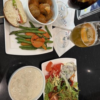 Delta Sky Club - Airport Lounges Near Me - Boston, Massachusetts Delta Sky Club - Airport Lounges Near Me - Boston, Massachusetts