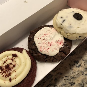 Crumbl - Johnstown - Peppermint and Red Velvet in the same box! - Bakeries Near Me - Johnstown, Colorado Crumbl - Johnstown - Peppermint and Red Velvet in the same box! - Bakeries Near Me - Johnstown, Colorado