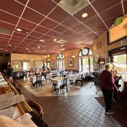La Veranda Cafe - Main dining room