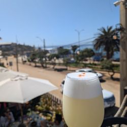 Restobar Bahia Corsarios - Pisco Sour Nacional (Chilean style)