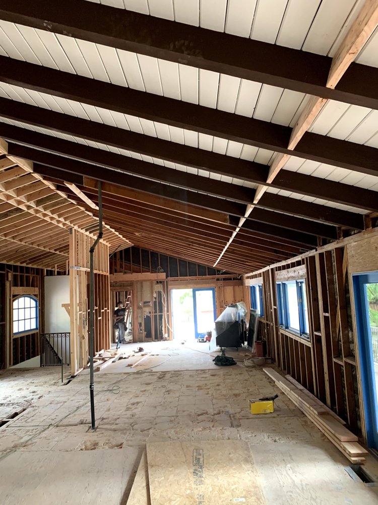 Slide of Alexander Windows