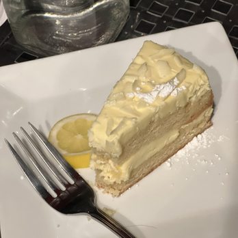 Double Barrel Wine Bar & Lounge - Lemon Cake - Wine Bars Near Me - Snohomish, Washington