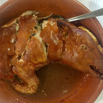 La Vieja Bodega - Piglet for two - Basque Near Me - Casalarreina, LO La Vieja Bodega - Piglet for two - Basque Near Me - Casalarreina, LO