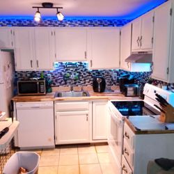 Stars and Stripes Painting - Kitchen lighting installation