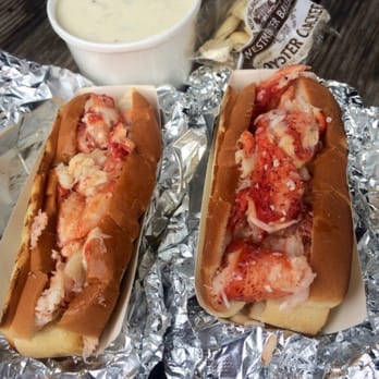 The Net Result - Buttered warm lobster rolls and clam chowder - Seafood Near Me - Vineyard Haven, Massachusetts