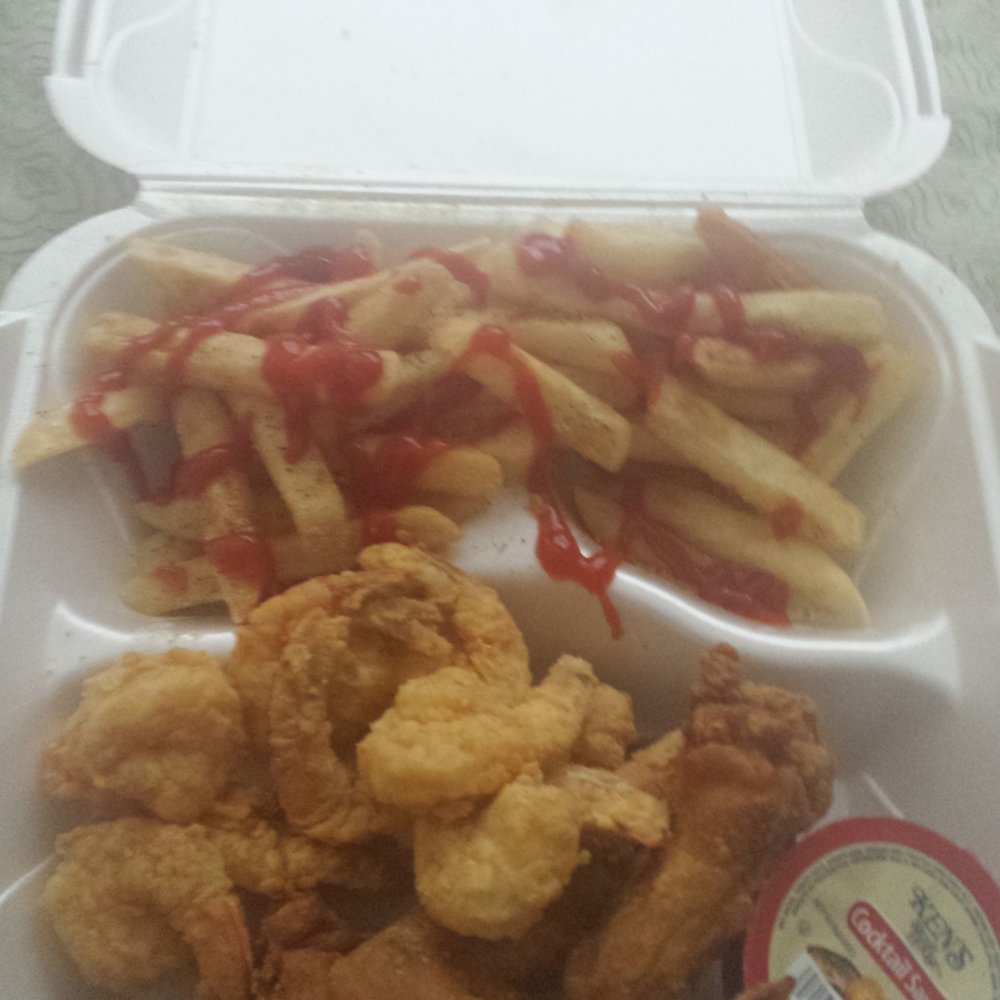 Snappers Fish & Chicken - 3 wings and 10 shrimp with fries - Fish & Chips Near Me - Miami, Florida Snappers Fish & Chicken - 3 wings and 10 shrimp with fries - Fish & Chips Near Me - Miami, Florida
