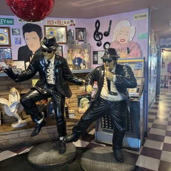 Peggy Sue's 50's Diner - Blues Brothers - Pizza Near Me - Yermo, California Peggy Sue's 50's Diner - Blues Brothers - Pizza Near Me - Yermo, California