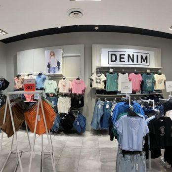 Ardene - Accessories Near Me - Bay Shore, New York Ardene - Accessories Near Me - Bay Shore, New York