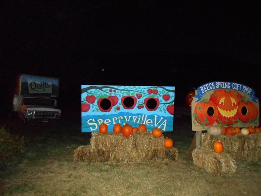 Jenkins Orchards by null