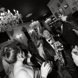 Saxophone Music San Diego - Kevin jammin