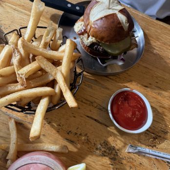 Burger and Sushi House-Ottawa - Build a burger and fries - Sushi Bars Near Me - Ottawa, Illinois