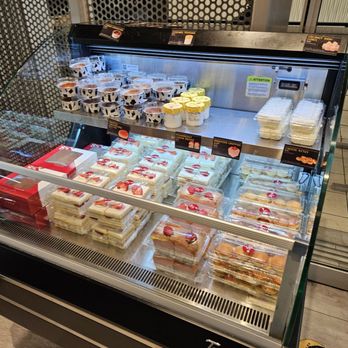85°C Bakery Cafe-Sherman Oaks - Pastries - Coffee & Tea Near Me - Sherman Oaks, California 85°C Bakery Cafe-Sherman Oaks - Pastries - Coffee & Tea Near Me - Sherman Oaks, California
