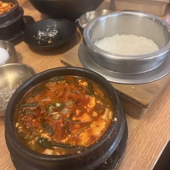 Ondam - Beef Tofu Soup -- peep that the rice comes in a metal bowl, allows the rice to become crispy at the bottom! YUM - Korean Near Me - Santa Clara, California Ondam - Beef Tofu Soup -- peep that the rice comes in a metal bowl, allows the rice to become crispy at the bottom! YUM - Korean Near Me - Santa Clara, California