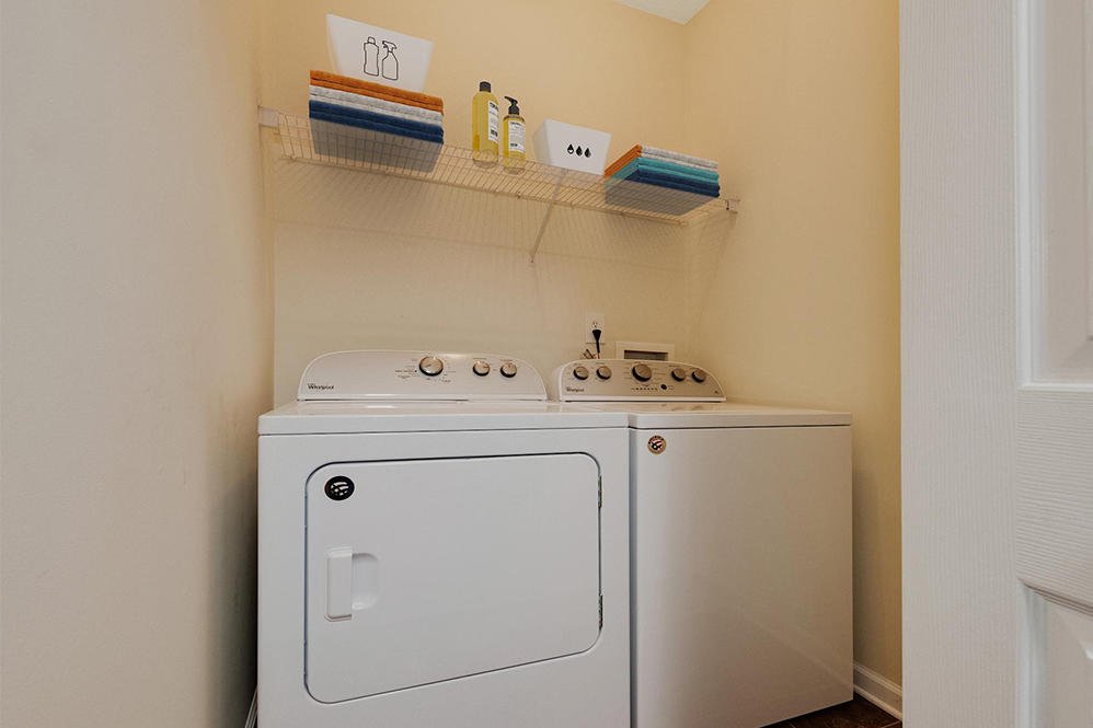 FOREST OAKS APARTMENT HOMES 34 Photos 1878 Gingercake Cir, Rock