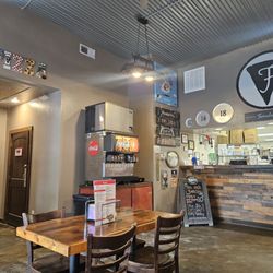Famulari's Pizzeria - West Ashley