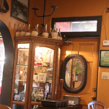 Cafe Milano - Decor - Italian Near Me - San Diego, California Cafe Milano - Decor - Italian Near Me - San Diego, California