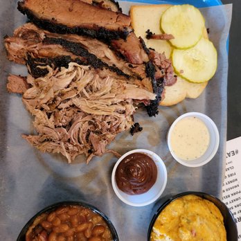 Obscurity Brewing - Brisket, pork, beans and grits - Breweries Near Me - Elburn, Illinois Obscurity Brewing - Brisket, pork, beans and grits - Breweries Near Me - Elburn, Illinois