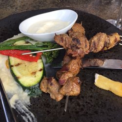 Restaurant Smaak & Vermaak - Lamb kabob dipped in cream sauce, grilled and served with lemon mayonnaise. Delicious!