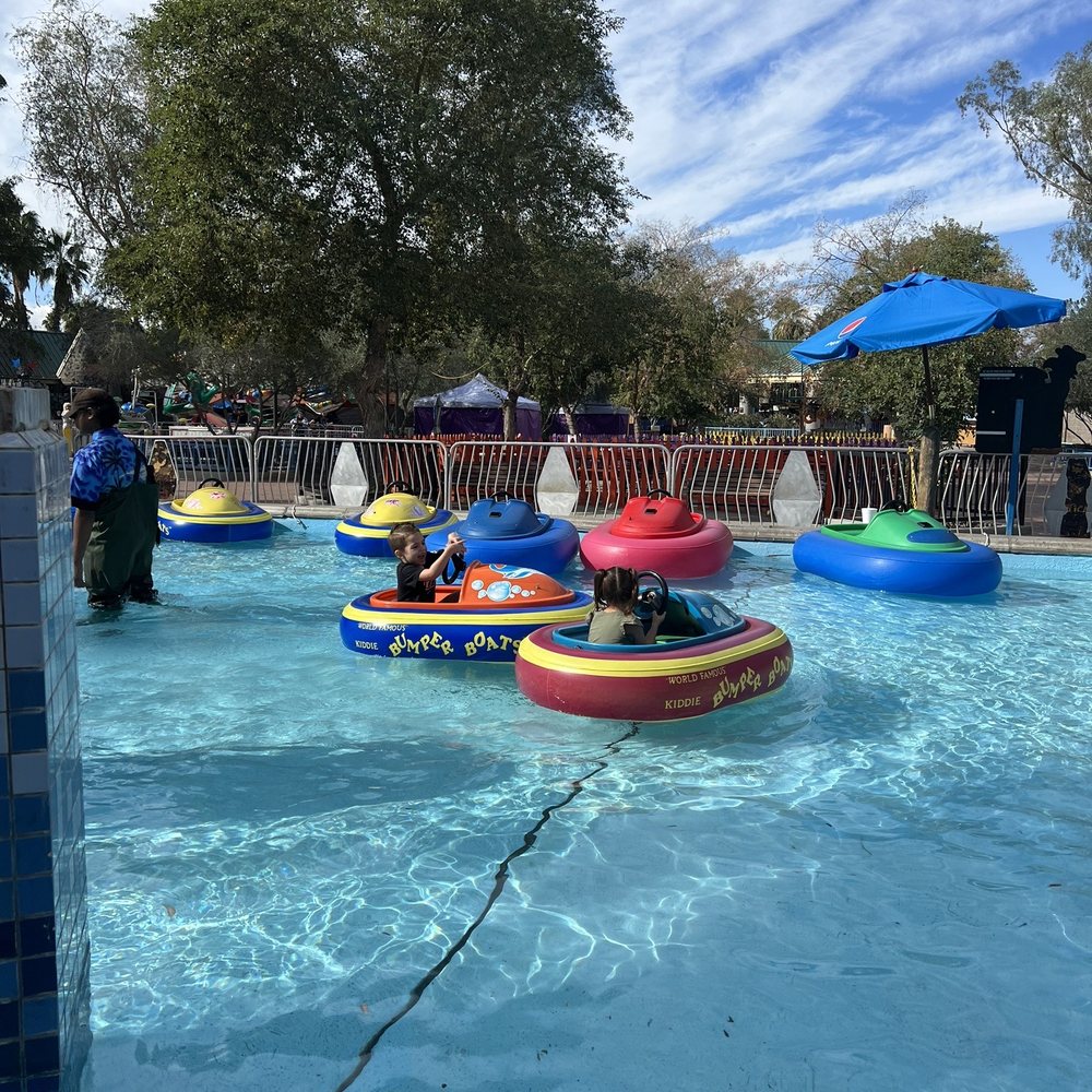 Enchanted Island Amusement Park - Individual bumper boats - Amusement Parks Near Me - Phoenix, Arizona