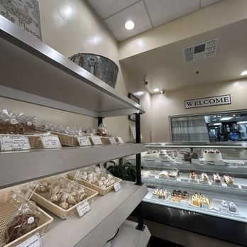 Bakery 101 - inside - Bakeries Near Me - Santa Ana, California Bakery 101 - inside - Bakeries Near Me - Santa Ana, California
