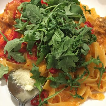 Scaddabush - sausage & fennel fettuccine - Italian Near Me - Oakville, Ontario