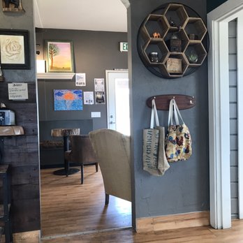 Granola's Coffee House - Coffee & Tea Near Me - Half Moon Bay, California