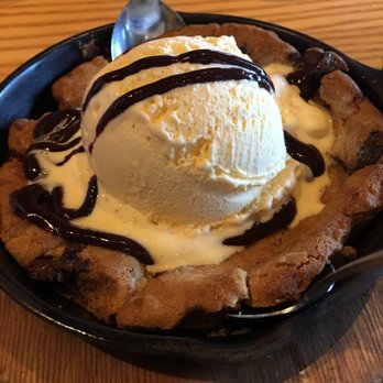 Chili's - Skillet Chocolate Chip Cookie - American Near Me - Buena Park, California