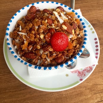 Passion Cafe - Jungle breakfast (acai bowl) - Juice Bars & Smoothies Near Me - Ibiza, PM