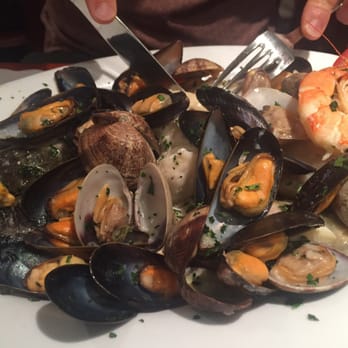 Il Bordello - Seafood entree - Pizza Near Me - London, XGL Il Bordello - Seafood entree - Pizza Near Me - London, XGL