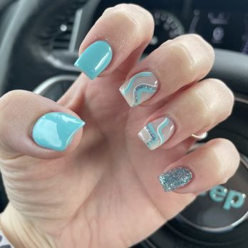 Fashion Nails & Spa - Nail Salons Near Me - Saint Charles, Missouri