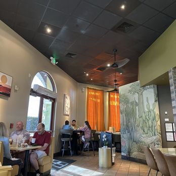 Brunch 101 - Main entrance with dining corner - Breakfast & Brunch Near Me - Cathedral City, California