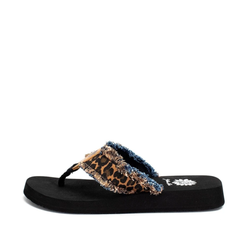 Snappy Chicks Boutique And Snaps - Yellowbox flip flops $32
