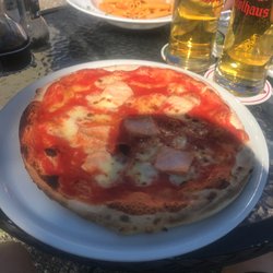 Holzschopf bei Franco - Pizza mit Lachs