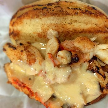 Tiger VR Cafe - Lobster bun - Bubble Tea Near Me - Auburn, Alabama